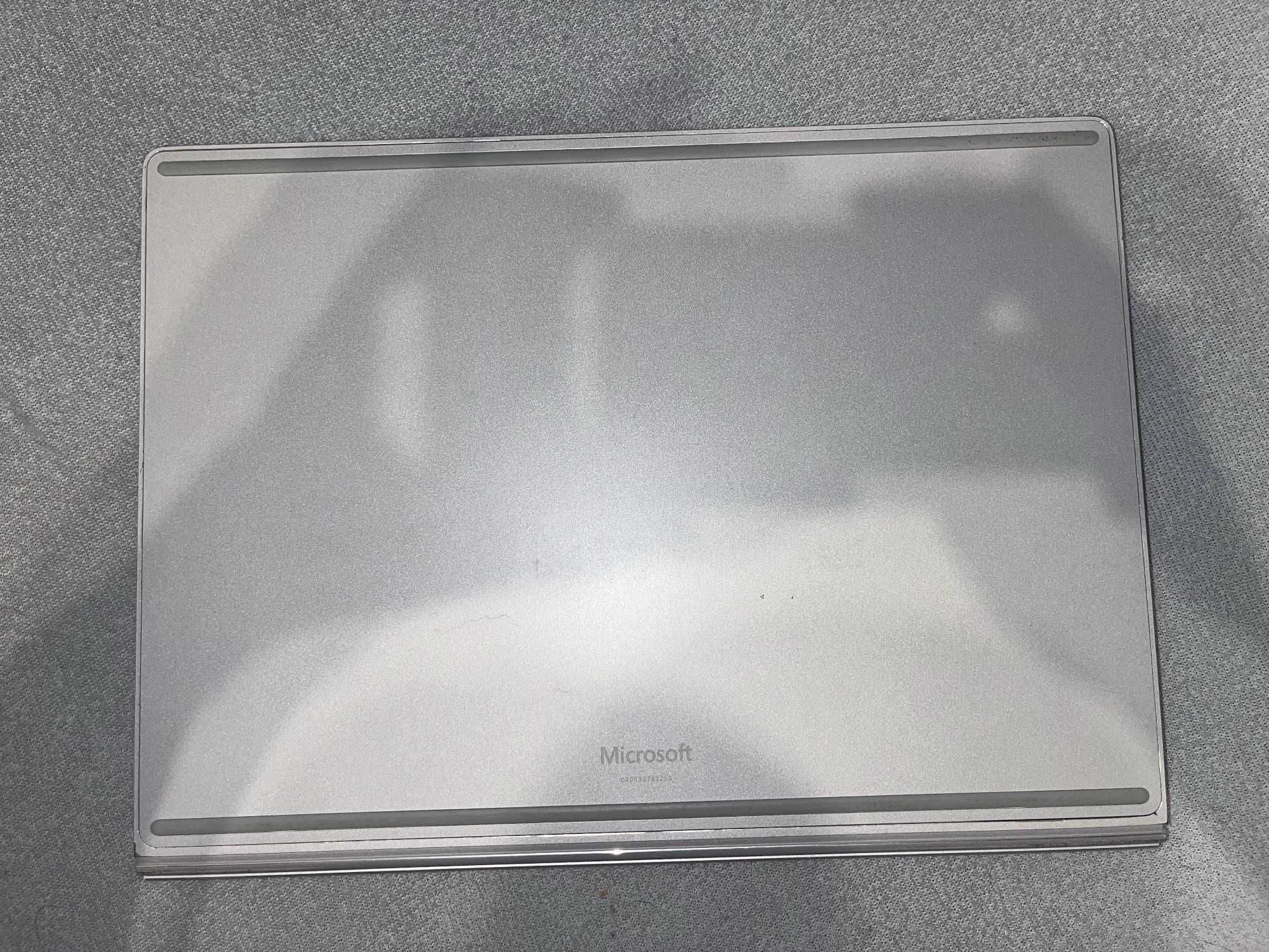Surface Book 1 , 2in1