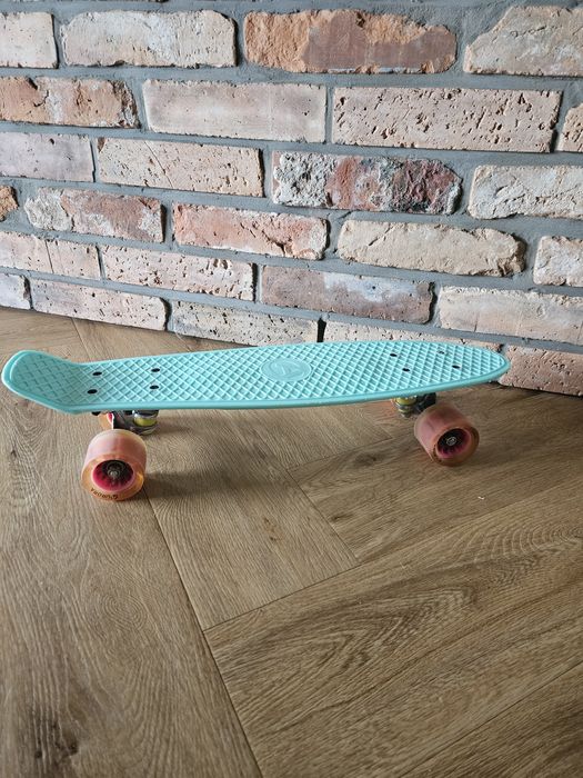 Deskorolka LED, URORA Sport