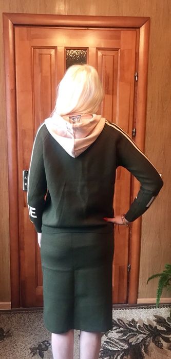 Костюм вязаный юбка и кофта