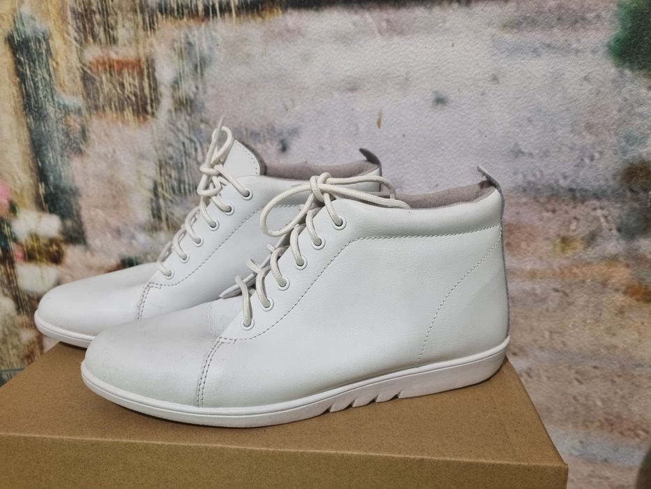 Продаю шкіряніі черевики Free-Steep.