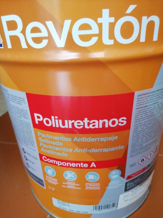 Revetón poliuretanos 16 L pavimento anti derrapante.