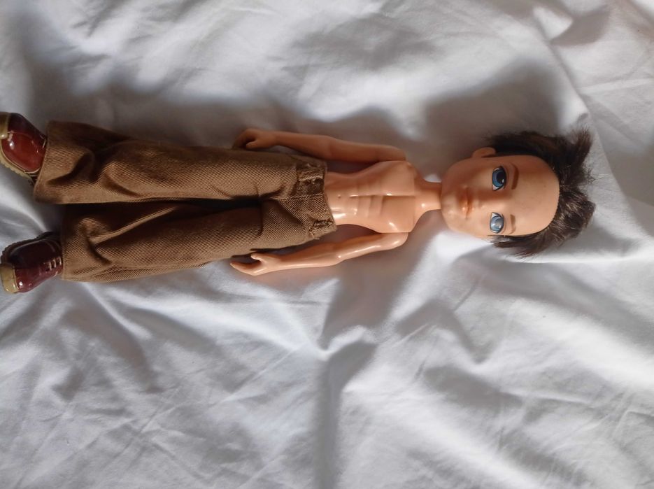 Братс мальчик кукла.