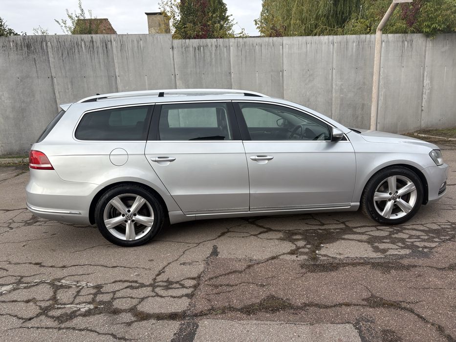 В Житомирі VW Passat B7 2013 1.6дизель праве кермо не розмитнений Жито