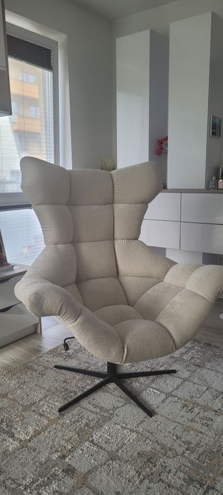 Fotel do salonu relaksacyjny, z funkcją bujania