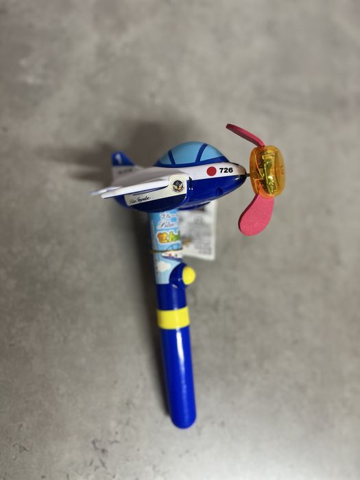 Портативный вентилятор ,Blue Impulse ,в виде самолета