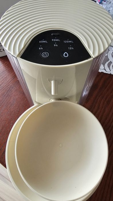 Dyspenser do wody dla zwierzaków