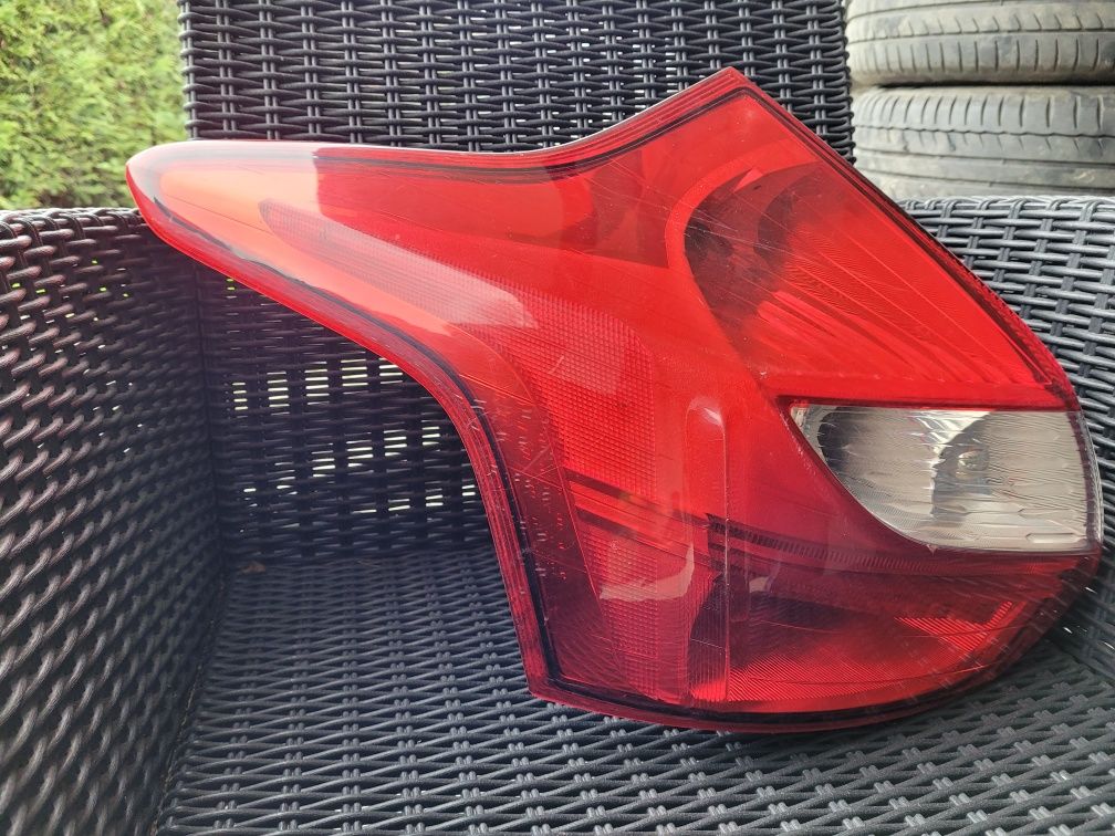 Lampa tylna lewa Ford Focus MK3 HB5