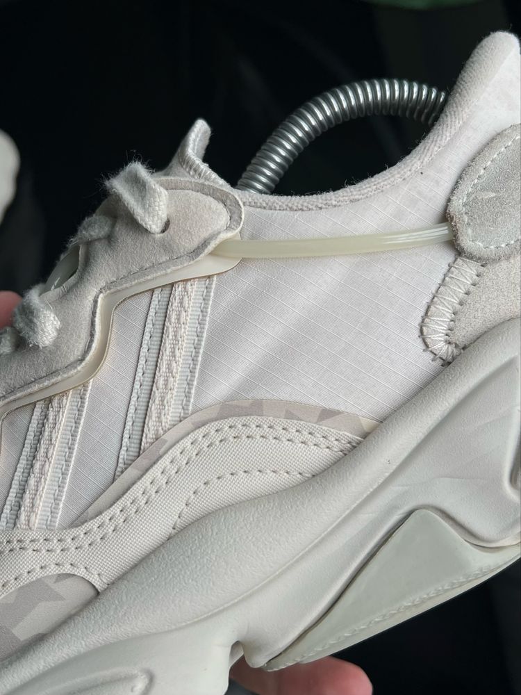 Оригінал! Кросівки Adidas Ozweego 41 розмір (26 см) стильні зручні