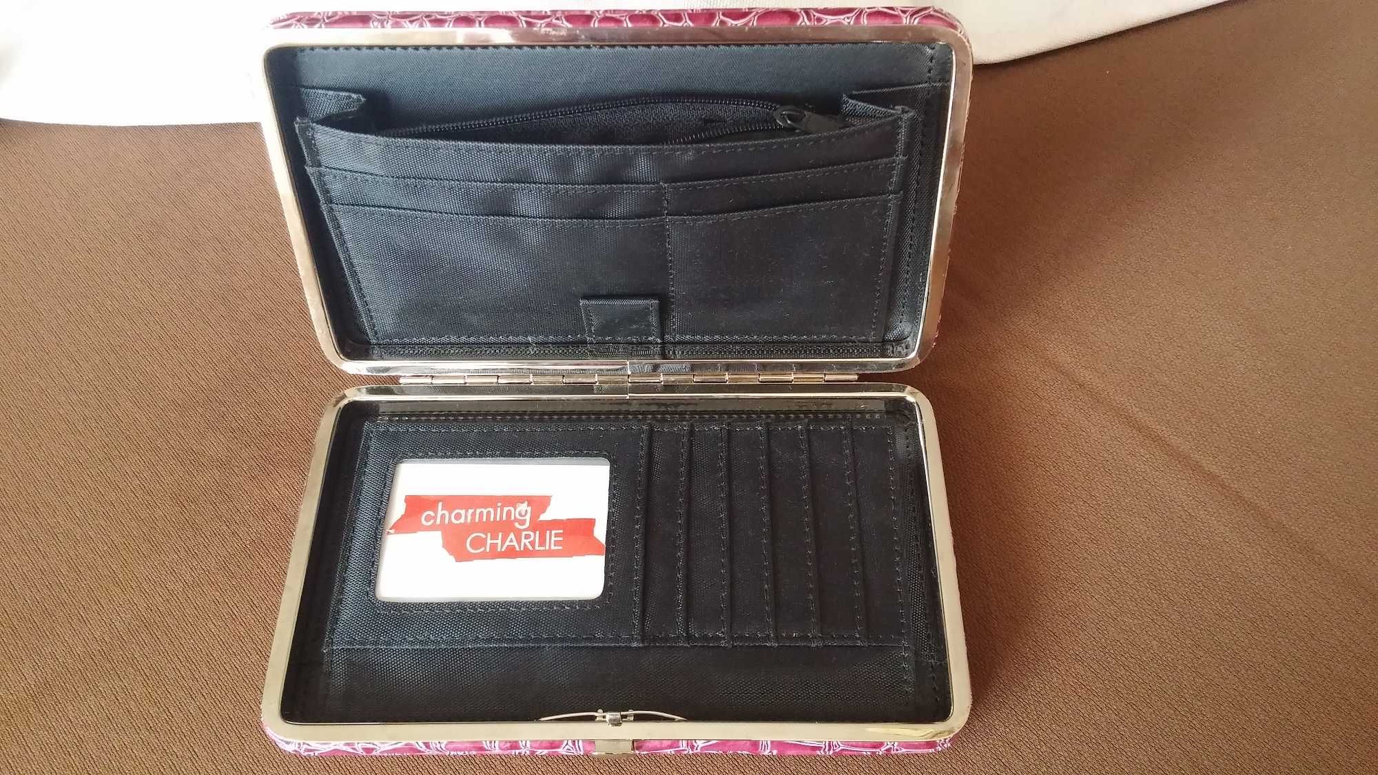 Oryginalny portfel , etui na telefon , karty  itp. - nie uzywany !!