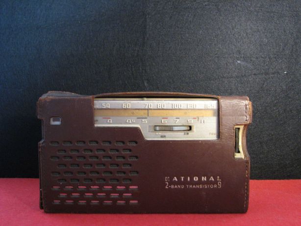 Radio National 2-Band transistor 9