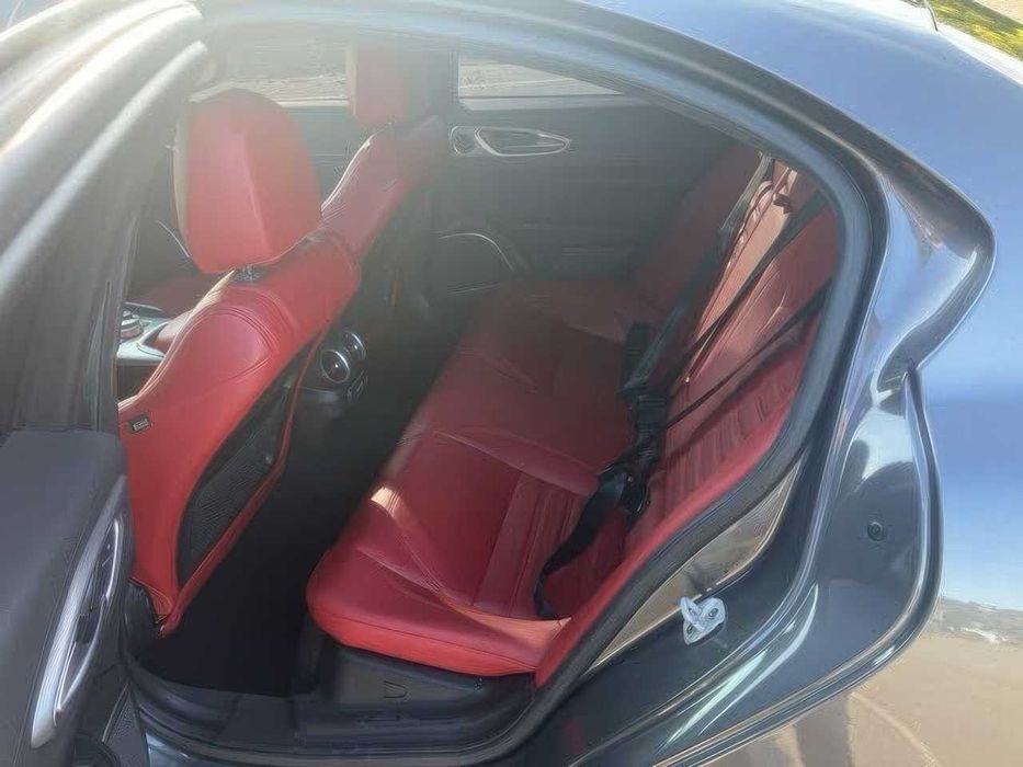 Alfa Romeo Giulia Veloce      2022