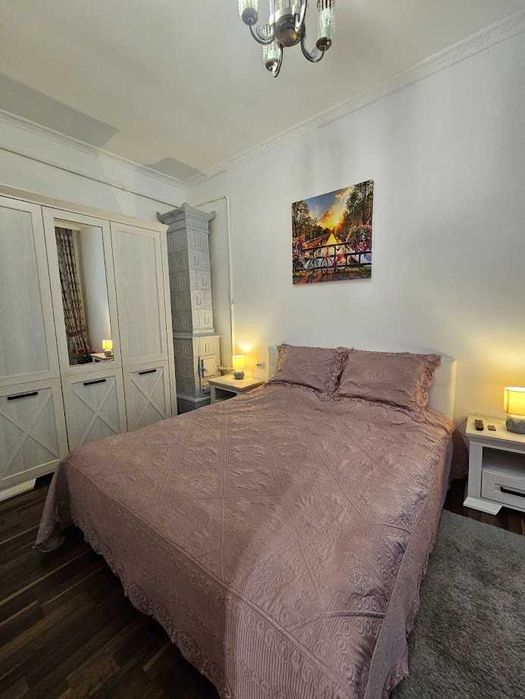 Подобова, погодинна оренда квартири ТРЦ Форум