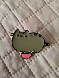 Broszka pusheen kotek