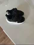 Buty NIKE 22, buciki dla dziecka, czarne, 12cm.