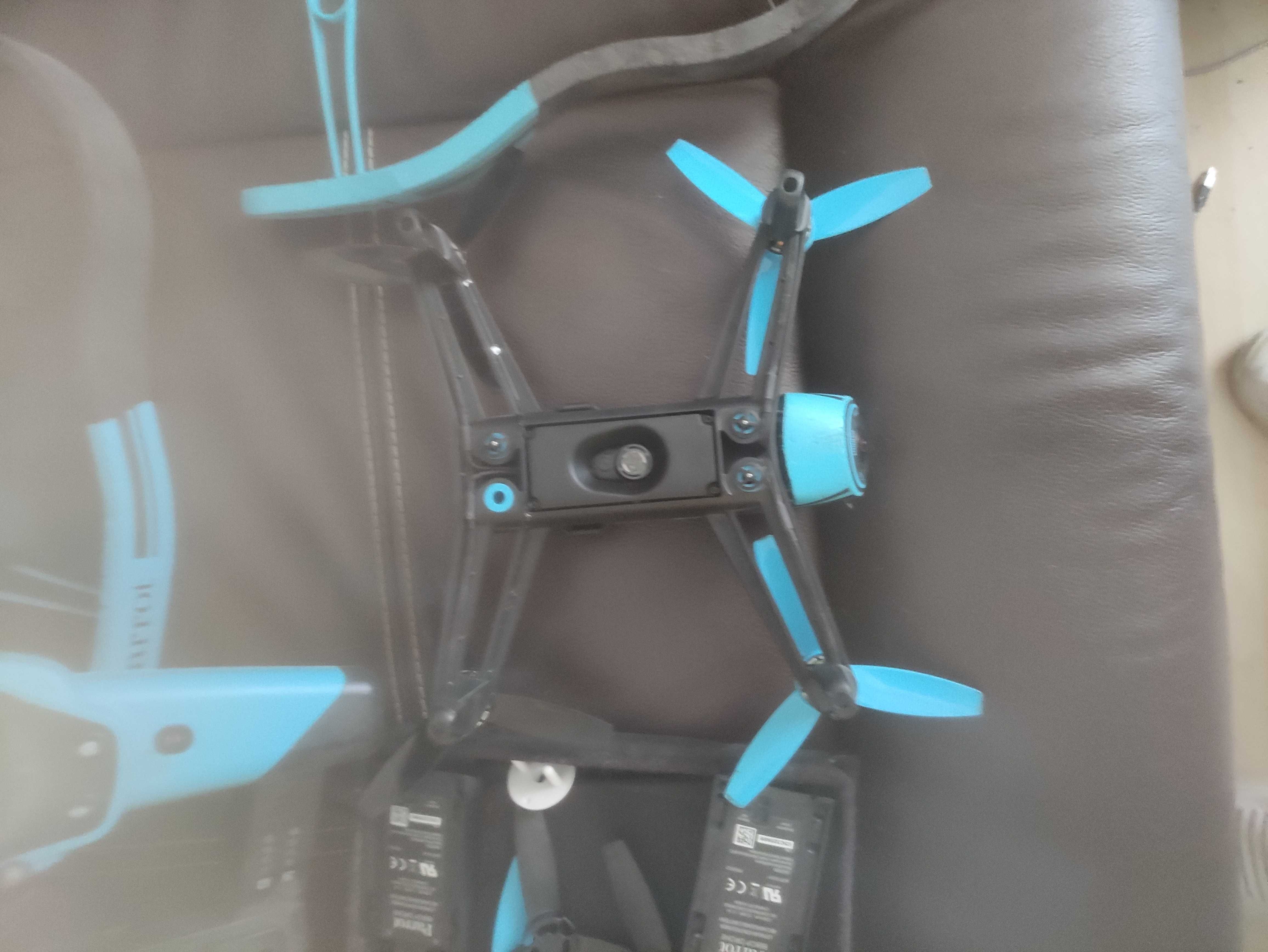 Dron Parrot zestaw