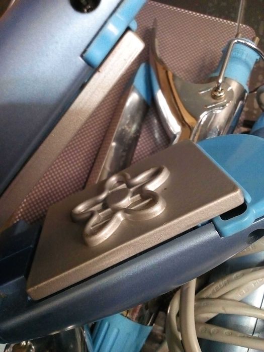 набор для укладки волос Vitek VT-1349 B Veronika (щипцы для завивки)