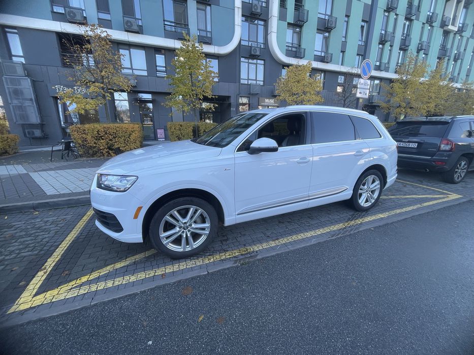 Audi Q7 S-Line 2017року