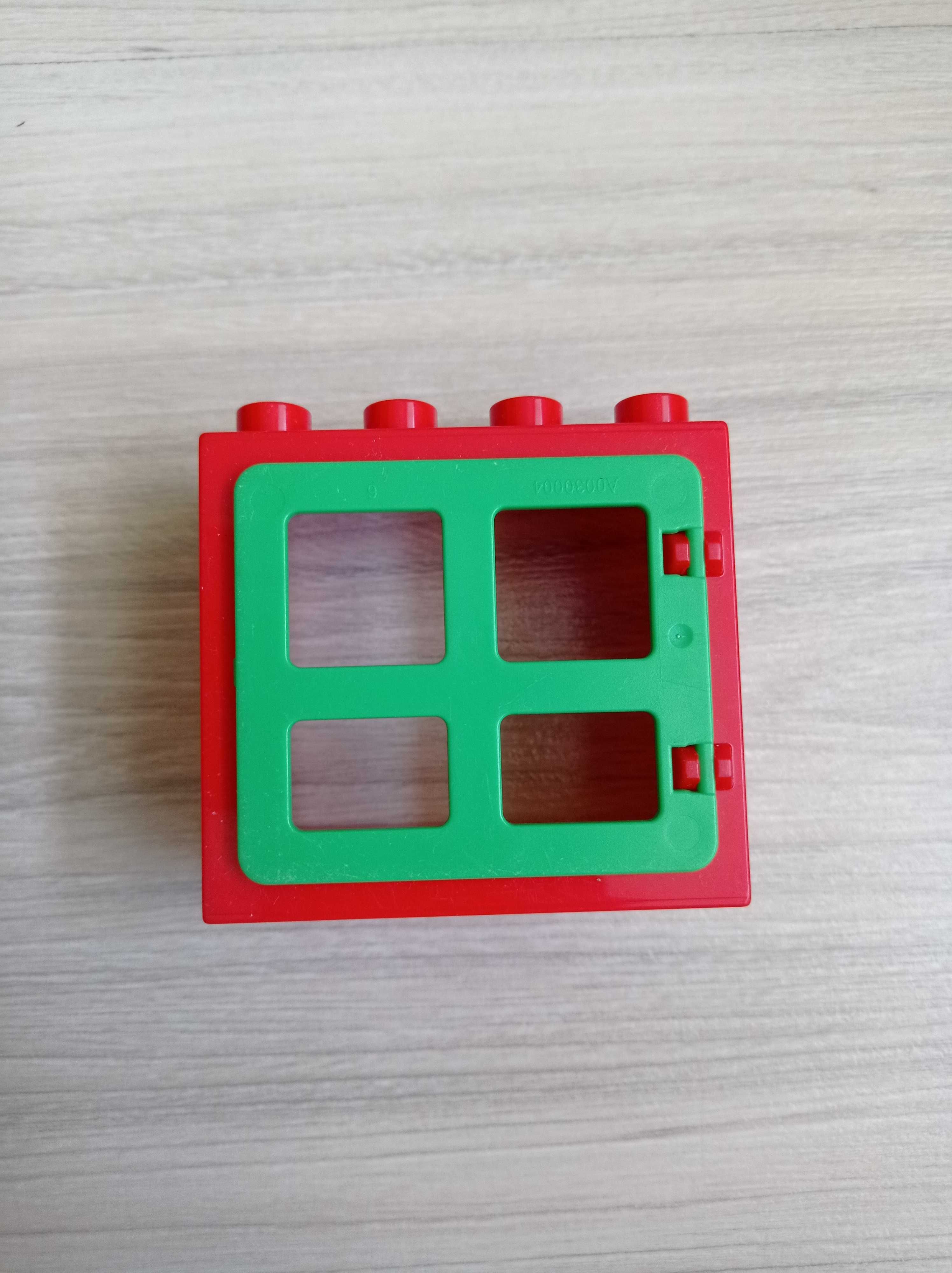 Klocki Lego Duplo okno 2x4, czerwone okno, zielone okiennice