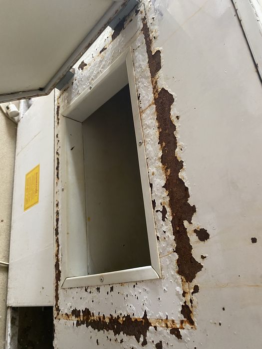 Витринный холодильник (холодильник для колбасы)