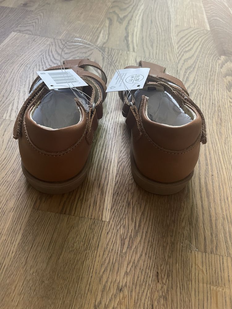 Buty - sandały dziecięce ze skóry 29 NOWE