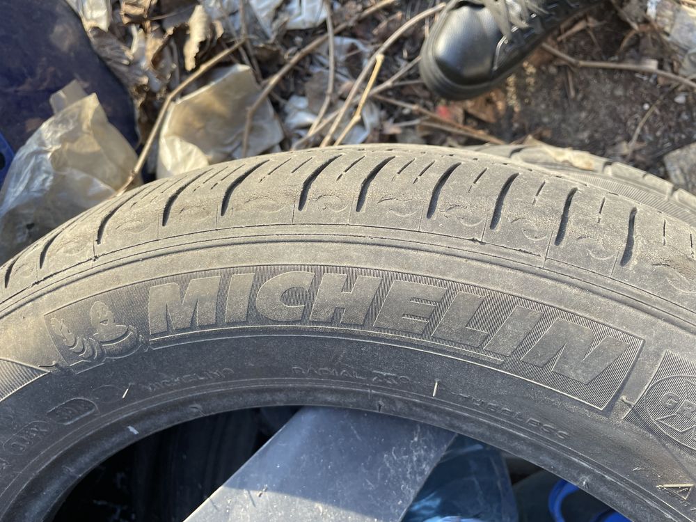 Резина гума Michelin Latitude 235 65 18