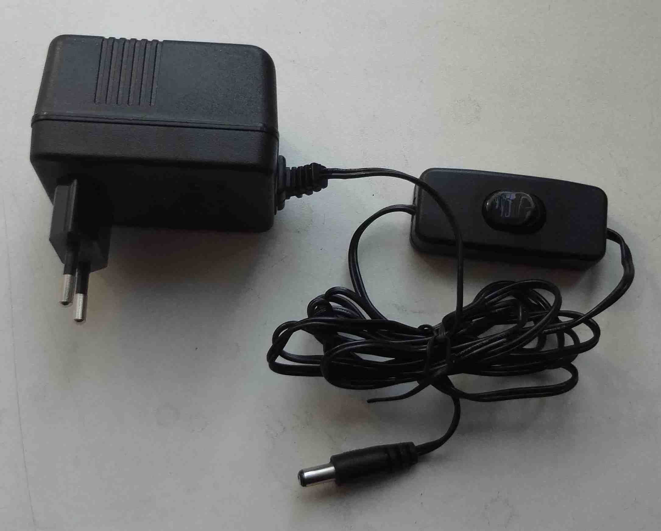 Блок питания 12V 500mA LK-D120050 адаптер с переключателем