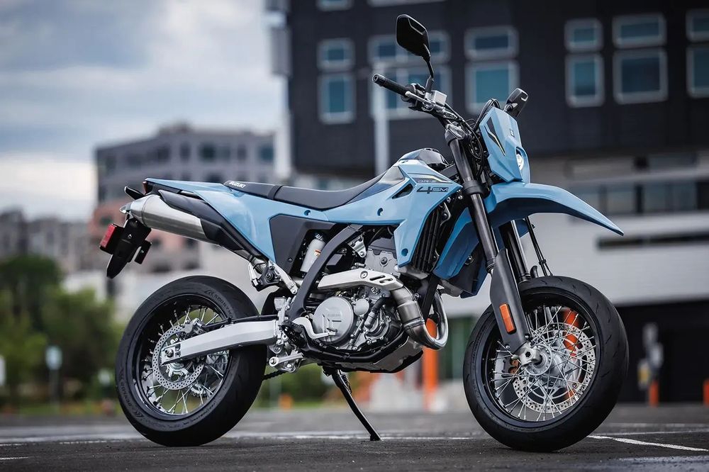 Suzuki DR-Z Suzuki DRZ 400 SM DR-Z 4SM Super Moto