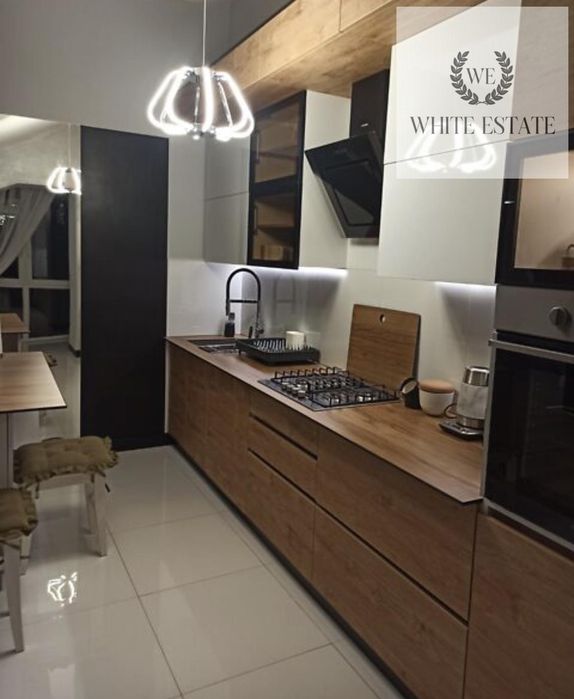 Продаж 3 кім. квартири по вул. Лозовецька