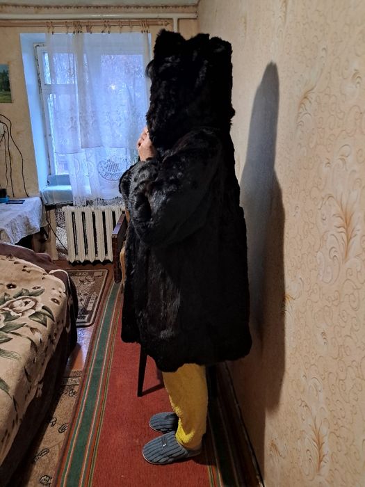 Продам шубу з кролика