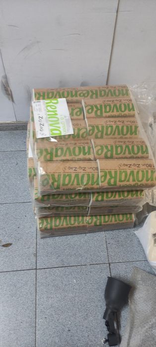 Dispensador papel mãos + recargas Renova