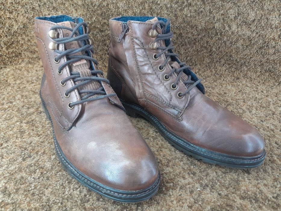 Черевики,ботінки утеплені Bugatti 41 розмір.