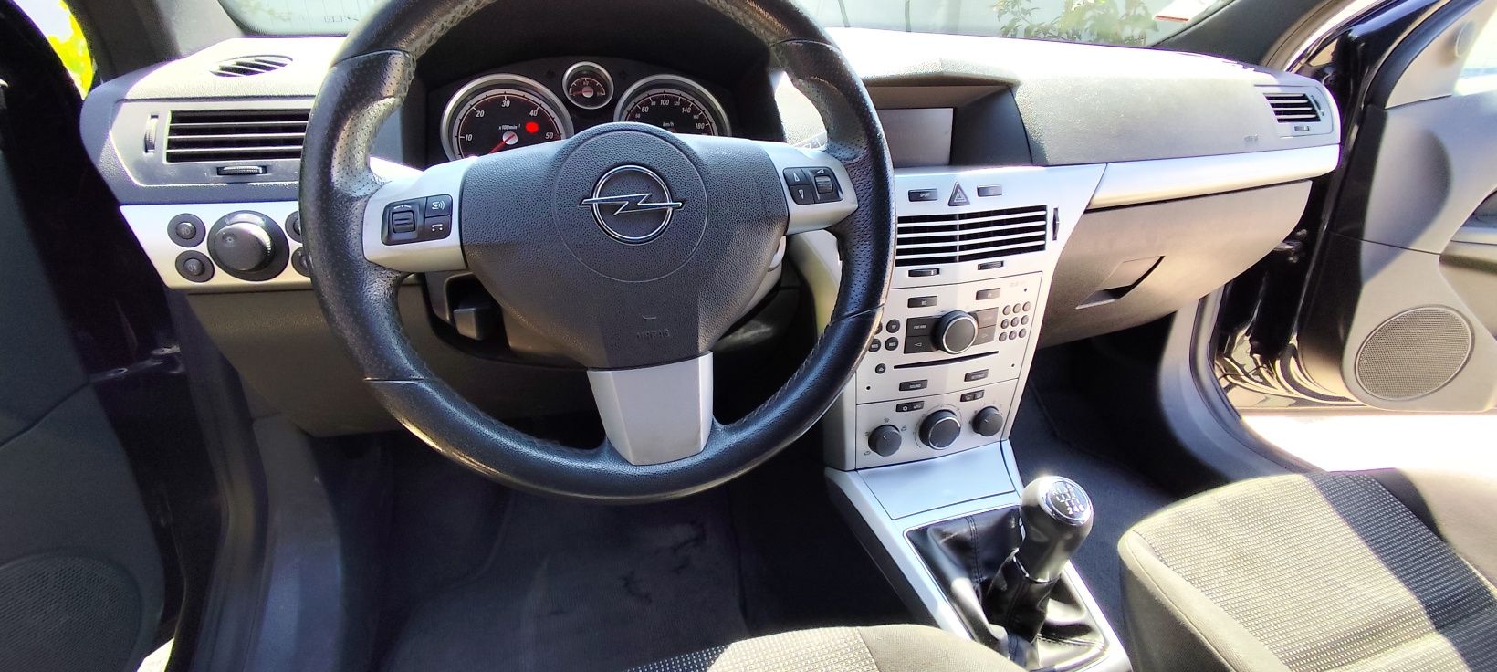 Opel astra GTC 1.7 125CV 2009