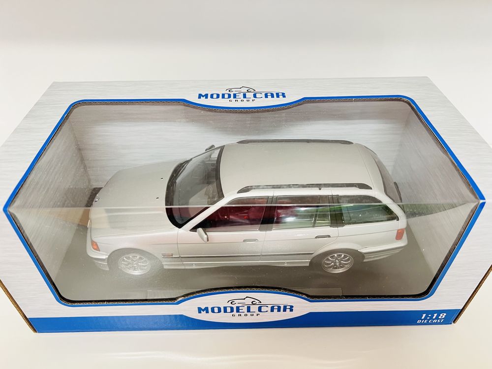 BMW 325 Touring E36 srebrny MCG 1/18