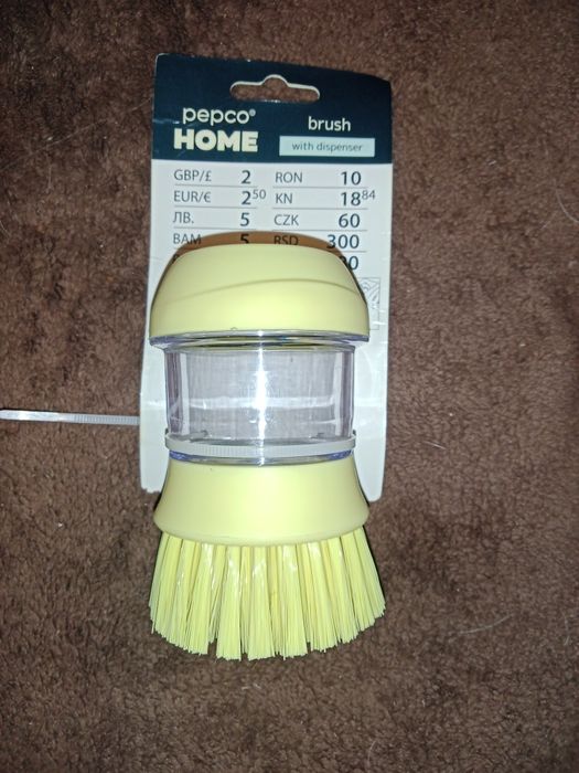 Щетка с дозатором универсальная PEPCO