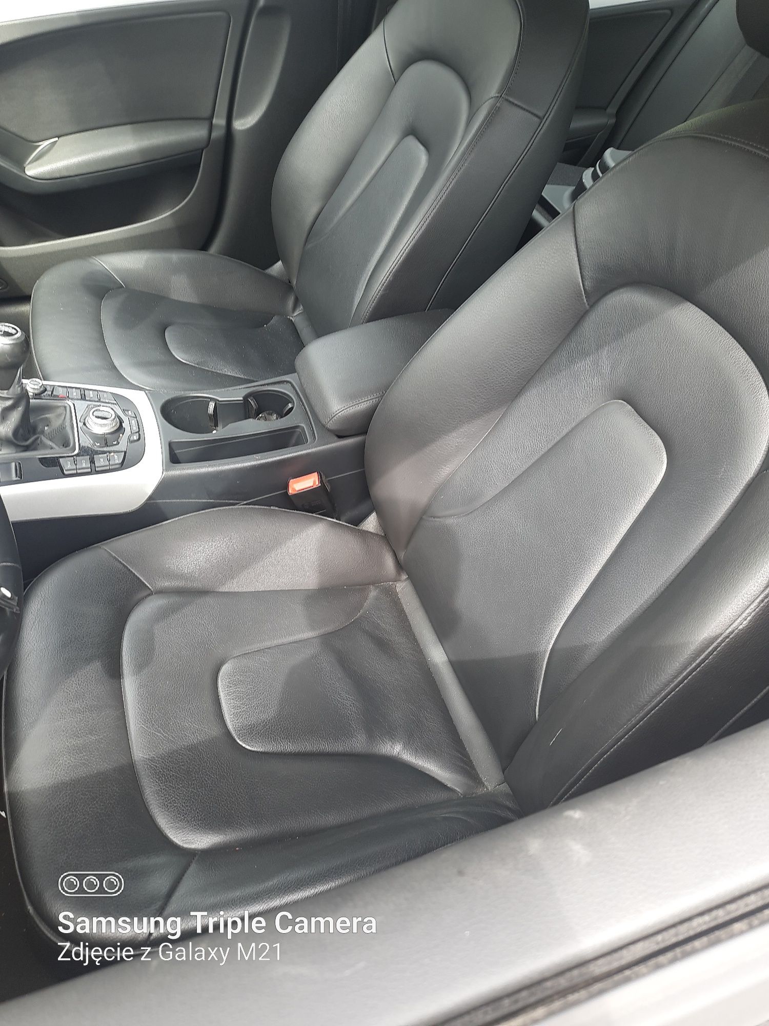 Audi a4 b8 2.0tdi manual skora