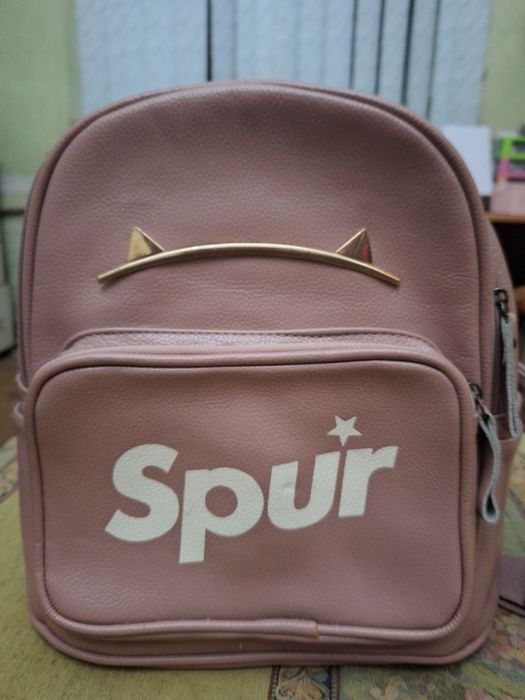 Шкіряний рюкзак