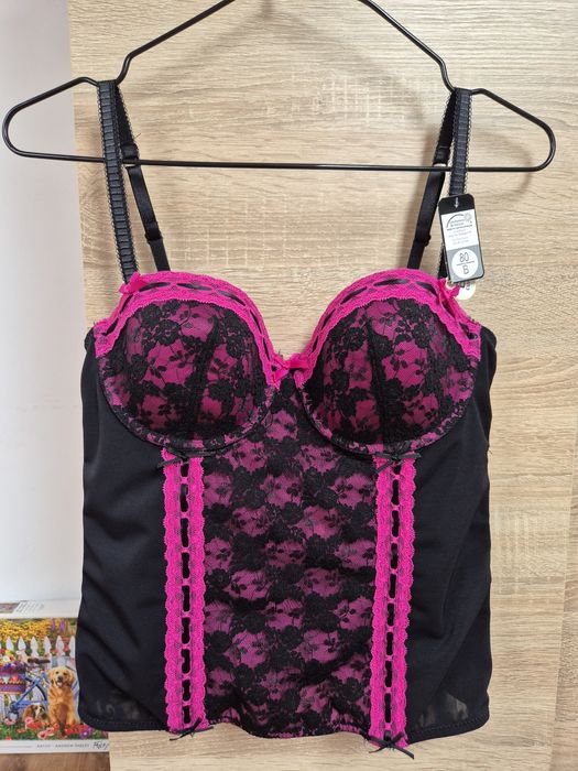 Nowy koronkowy gorset C&A 80B z metką – elegancja na każdą okazję