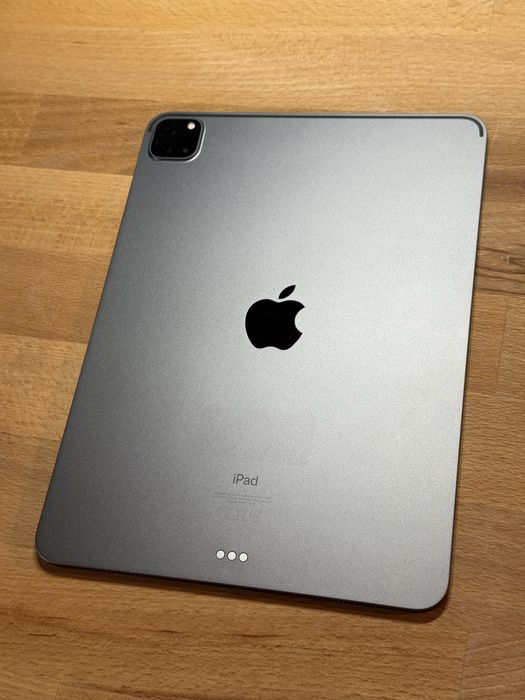 iPad Pro 11cali druga generacja A2228 czarny 128GB ładny stan wizualny