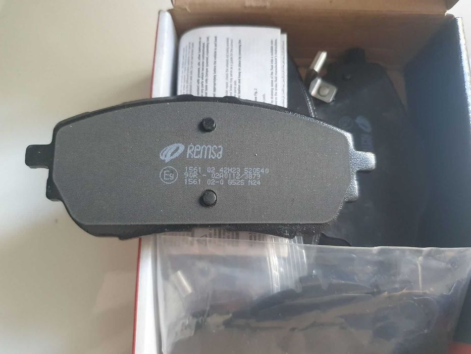 Klocki hamulcowe przód Toyota Auris II Kombi Corolla E18 REMSA 1561.02