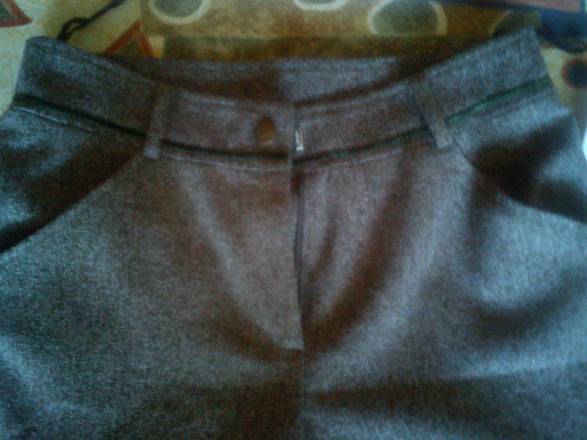 Новые теплые брюки для девочки, размер (рост) 164. Для школы.