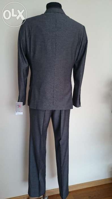 Garnitur męski nowy szykowny, nowoczesny