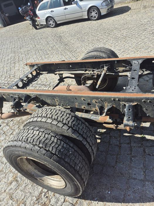 Isuzu NP90 190 pesado