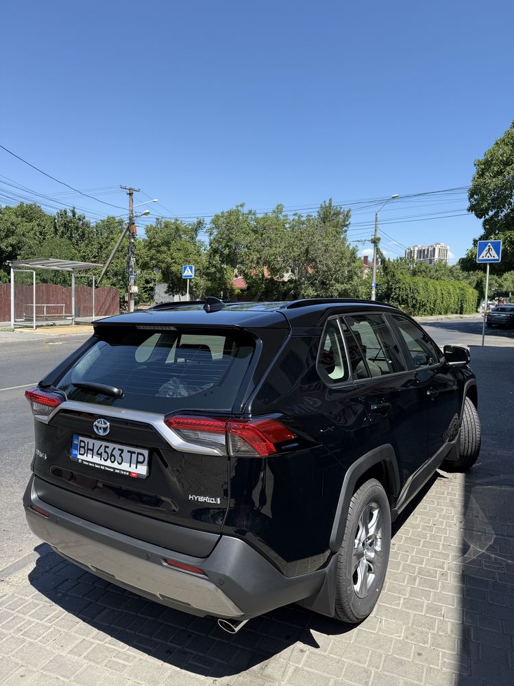 Продам машину Toyota