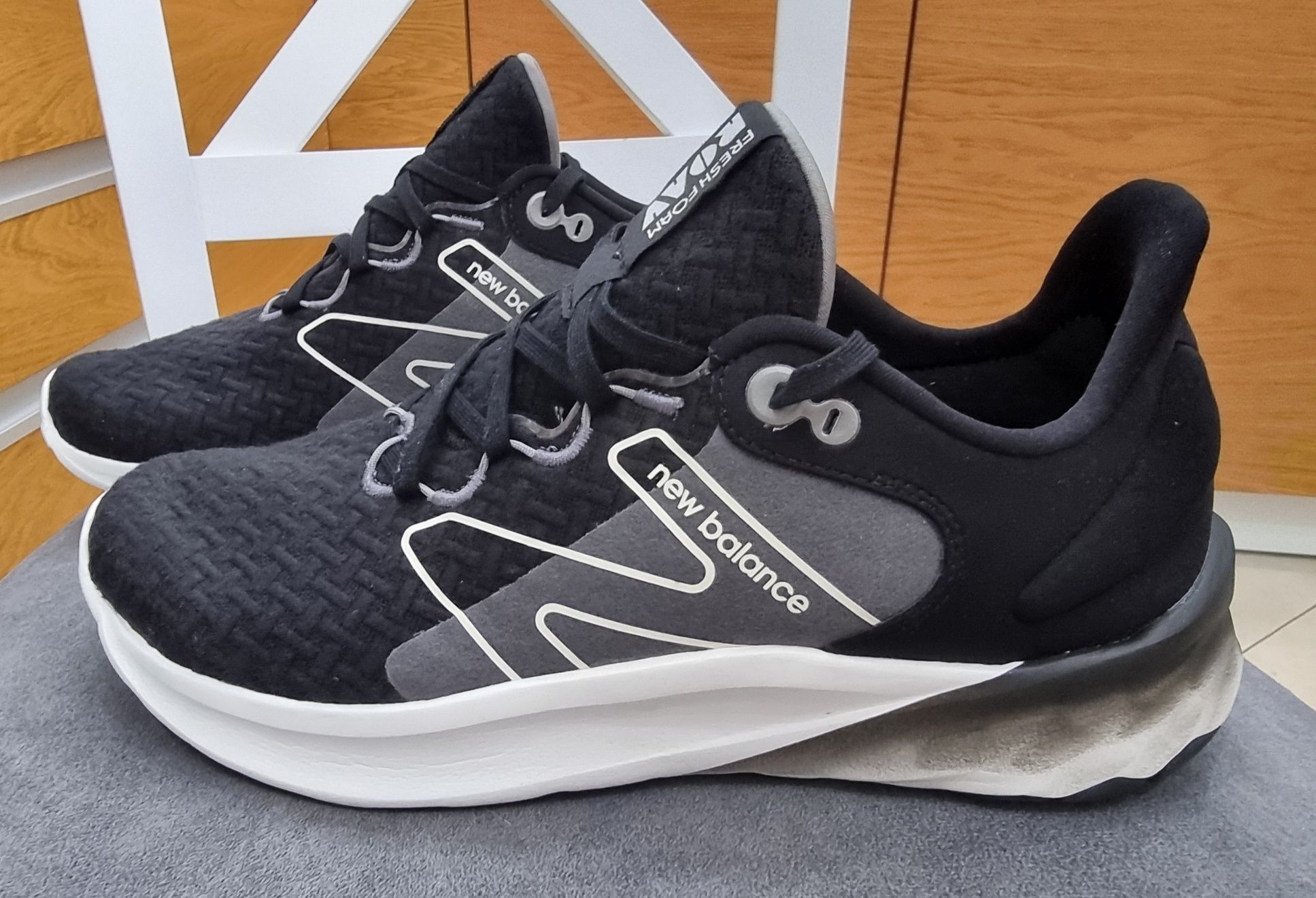 Nowe buty New Balance fresh foam Roav v2 MROAVKH2 rozmiar 44,5 28,5 cm