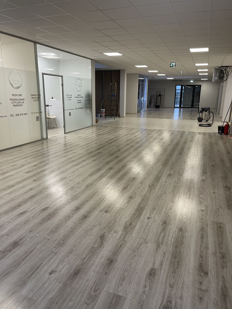 Lokal handlowy/usługowy/biurowy/gastronomiczny 133 m2