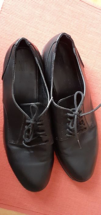 Buty męskie sznurowane 40