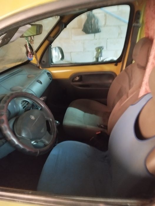 Рено Кенго 2000рік