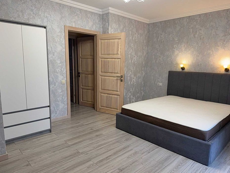 Супер пропозиція!Оренда таунхауса-Осокорки, біля метро Славутич,1км!