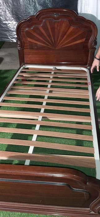 Cama individual com ou sem colchão