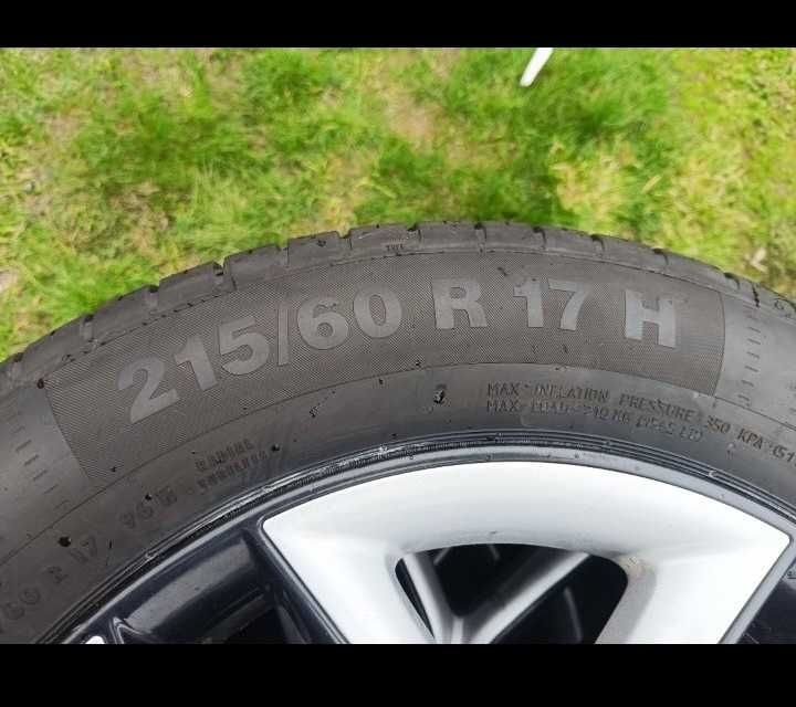 Автошини Continental літо 215/60/17